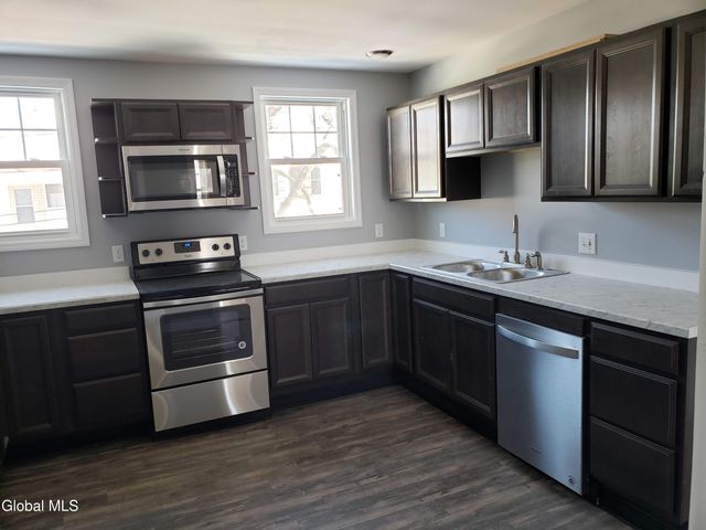 1687 Avenue A, Schenectady, NY 12308