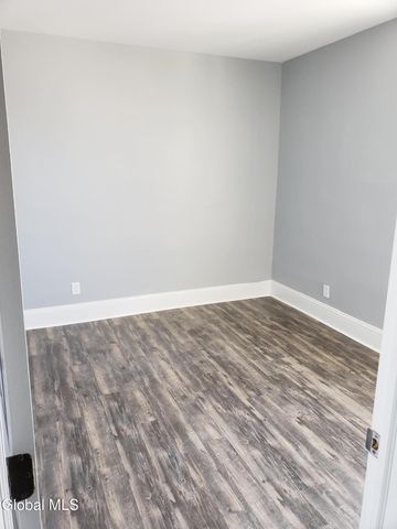 1687 Avenue A, Schenectady, NY 12308