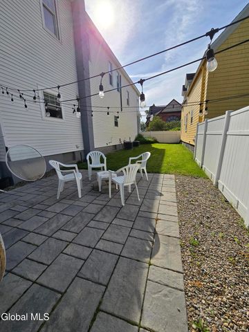 1687 Avenue A, Schenectady, NY 12308