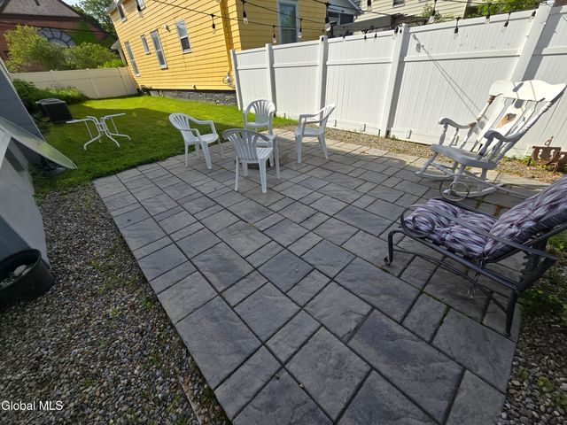 1687 Avenue A, Schenectady, NY 12308