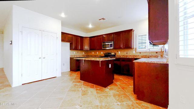 1381 ANDREA MICAELA Place, El Paso, TX 79928