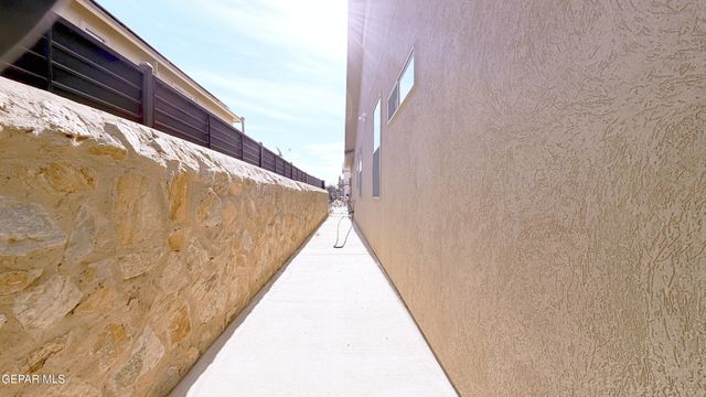 1381 ANDREA MICAELA Place, El Paso, TX 79928