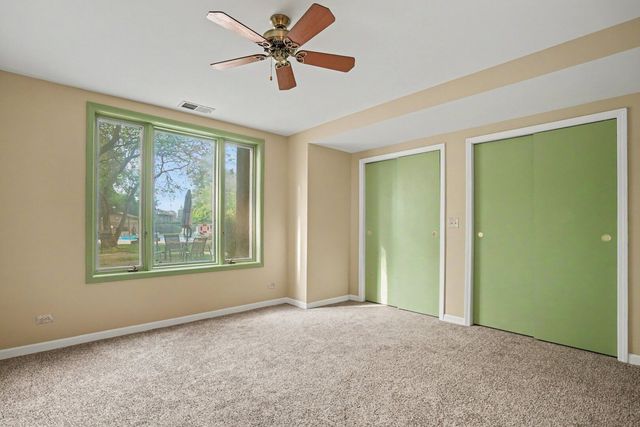 1 Renaissance Place 3G, Palatine, IL 60067
