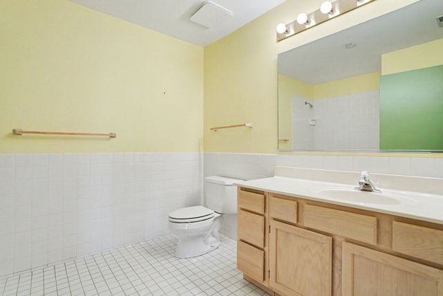 1 Renaissance Place 3G, Palatine, IL 60067