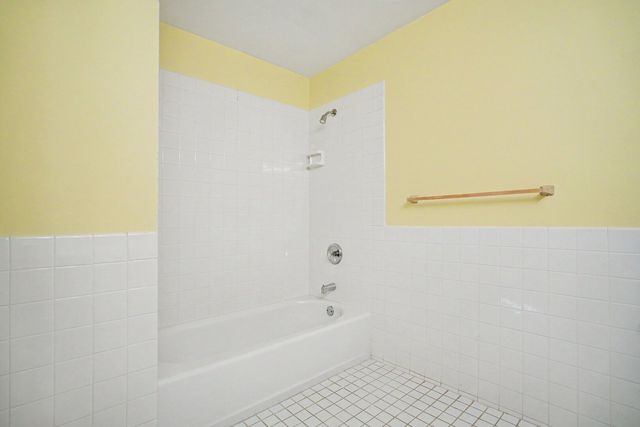 1 Renaissance Place 3G, Palatine, IL 60067