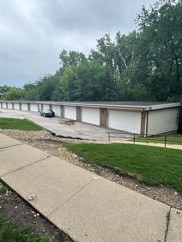 1 Renaissance Place 3G, Palatine, IL 60067