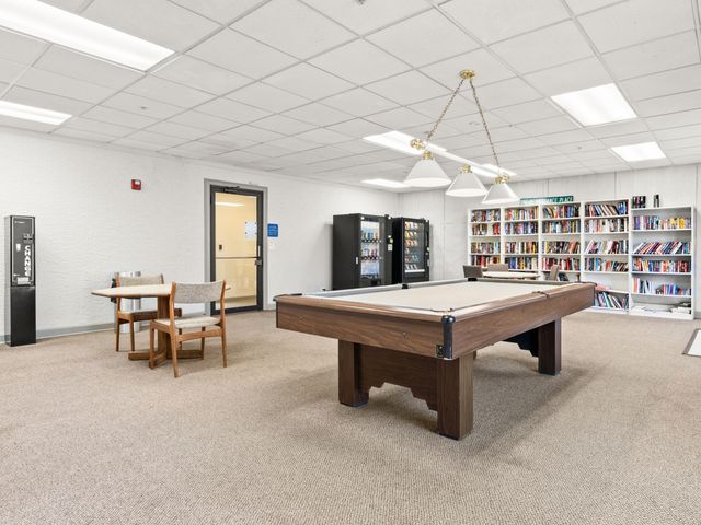 1 Renaissance Place 3G, Palatine, IL 60067