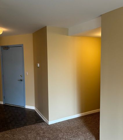 1 Renaissance Place 3G, Palatine, IL 60067