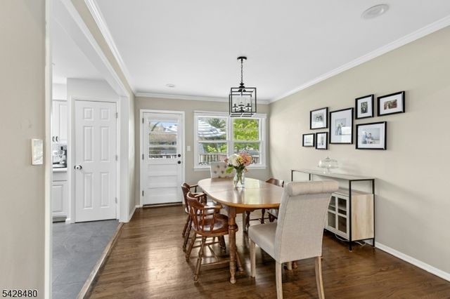 39 Surrey Ln, Berkeley Heights Twp., NJ 07922
