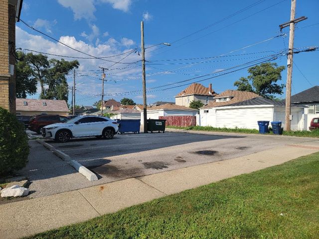 445 22nd Avenue, Bellwood, IL 60104