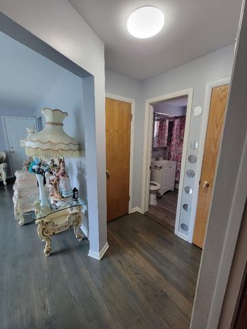 445 22nd Avenue, Bellwood, IL 60104