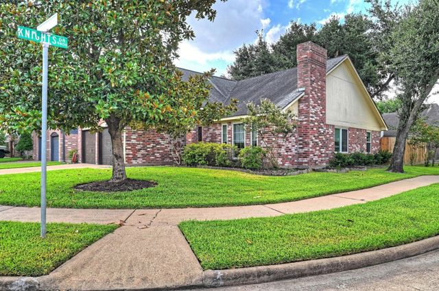 9859 Meadow Bend Lane, Houston, TX 77065