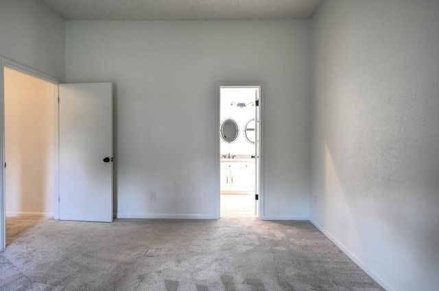 9859 Meadow Bend Lane, Houston, TX 77065