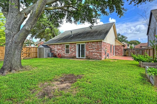 9859 Meadow Bend Lane, Houston, TX 77065