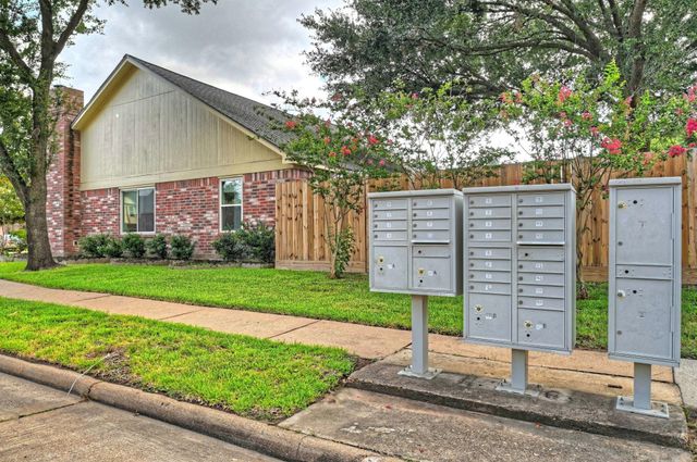 9859 Meadow Bend Lane, Houston, TX 77065