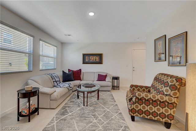 6318 Foxes Dale Street, Las Vegas, NV 89166