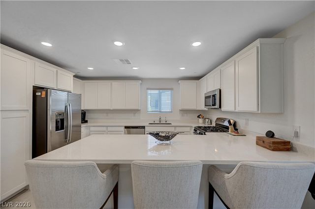 6318 Foxes Dale Street, Las Vegas, NV 89166