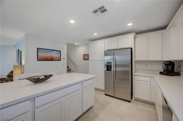 6318 Foxes Dale Street, Las Vegas, NV 89166