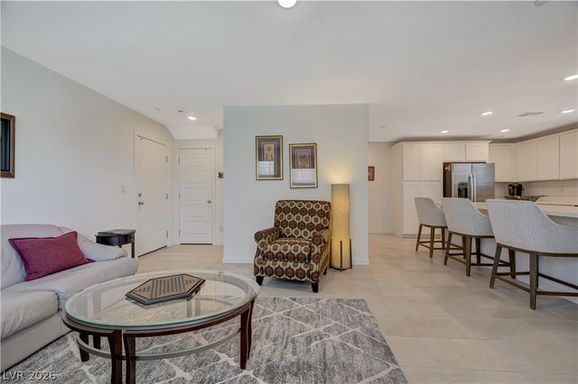 6318 Foxes Dale Street, Las Vegas, NV 89166