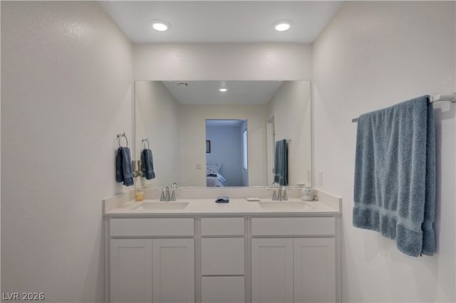 6318 Foxes Dale Street, Las Vegas, NV 89166