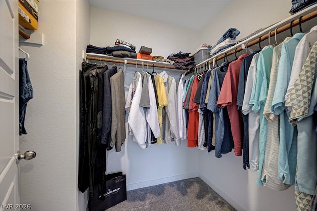 6318 Foxes Dale Street, Las Vegas, NV 89166