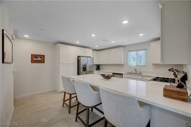 6318 Foxes Dale Street, Las Vegas, NV 89166