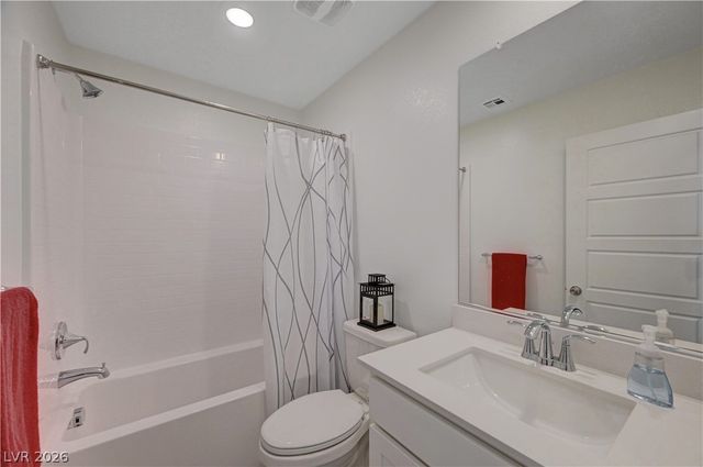 6318 Foxes Dale Street, Las Vegas, NV 89166