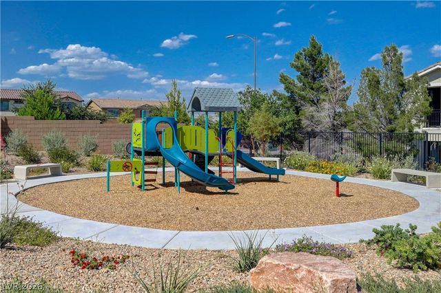 6318 Foxes Dale Street, Las Vegas, NV 89166