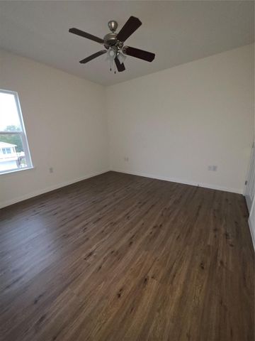 8810 Bent Oak Lane, Hitchcock, TX 77563