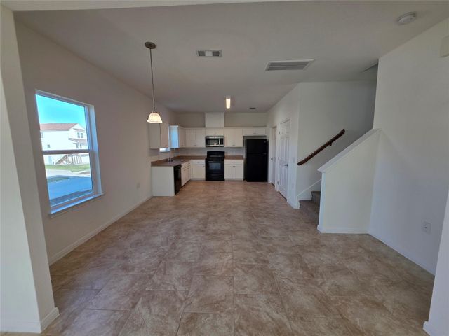 8810 Bent Oak Lane, Hitchcock, TX 77563