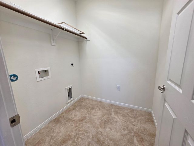 8810 Bent Oak Lane, Hitchcock, TX 77563