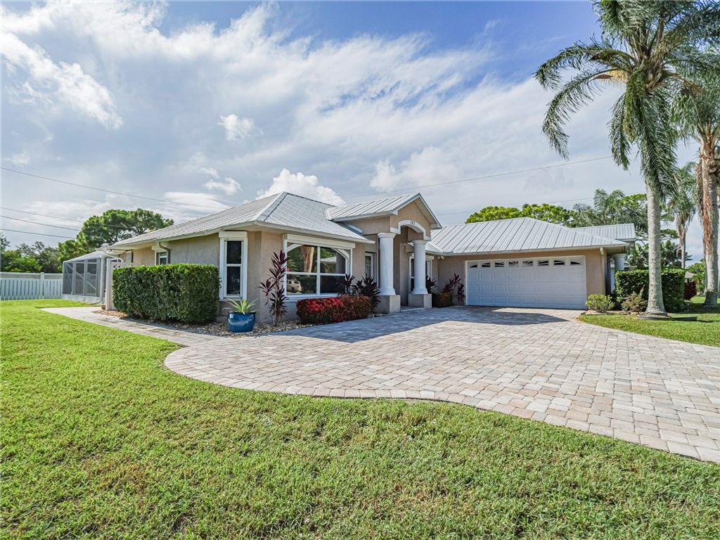 105 Day Drive, Sebastian, FL 32958