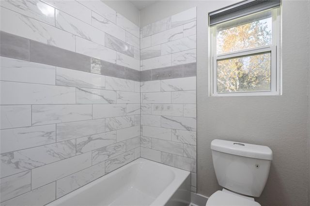 3426 E Meadow Lane, Dickinson, TX 77539