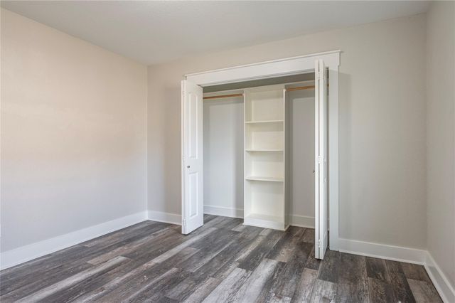 3426 E Meadow Lane, Dickinson, TX 77539