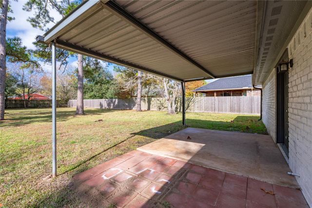 3426 E Meadow Lane, Dickinson, TX 77539