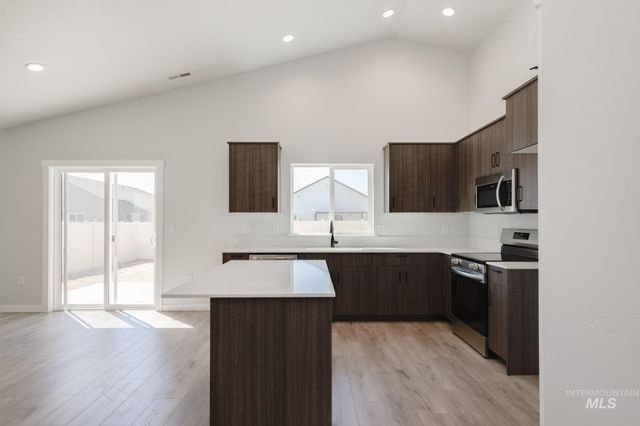 5552 S Donaway Ave, Meridian, ID 83642