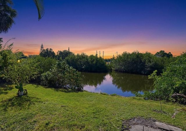 6650 HIBISCUS AVENUE S, South Pasadena, FL 33707