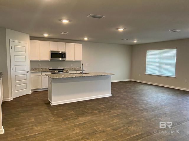 10685 Northern Dancer Court, Daphne, AL 36526