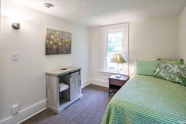 1126 Johnson Street, South Bend, IN 46628