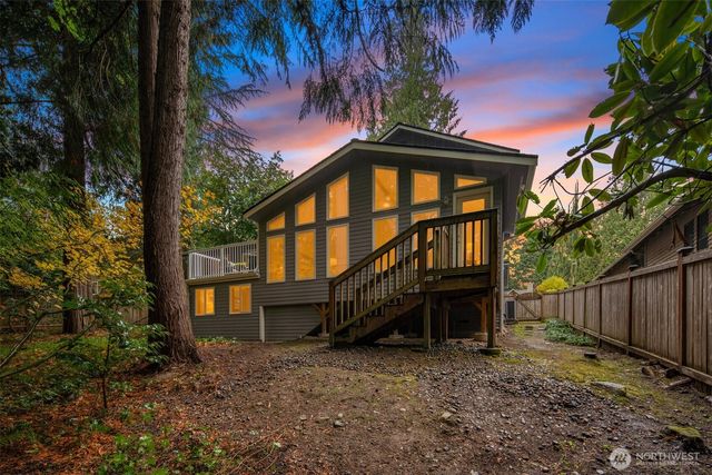 10526 181st Avenue NE, Redmond, WA 98052