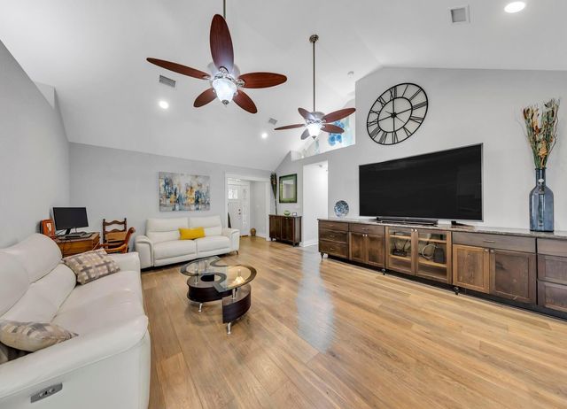 202 Shell Drive, Crestview, FL 32536