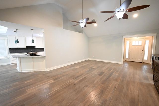 202 Shell Drive, Crestview, FL 32536