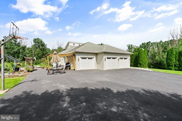 213 CROSS RD, Gilbertsville, PA 19525