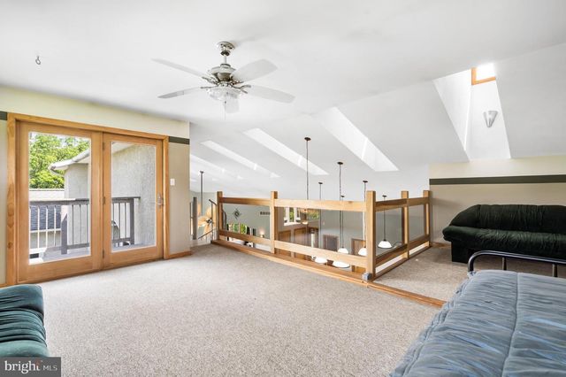 213 CROSS RD, Gilbertsville, PA 19525