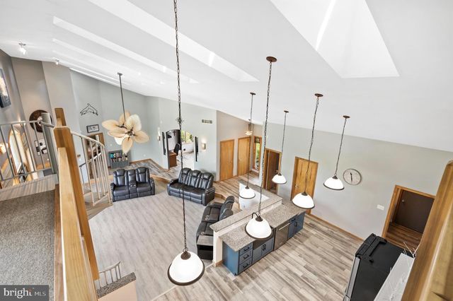 213 CROSS RD, Gilbertsville, PA 19525