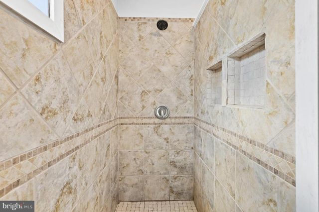 213 CROSS RD, Gilbertsville, PA 19525