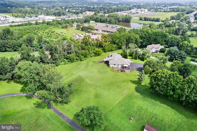 213 CROSS RD, Gilbertsville, PA 19525