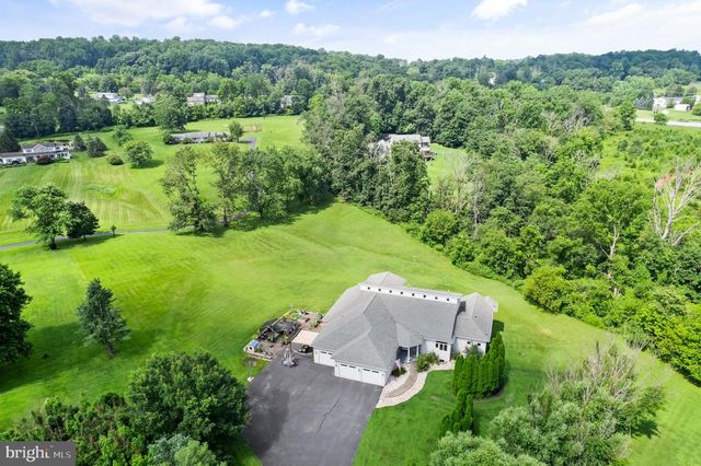 213 CROSS RD, Gilbertsville, PA 19525