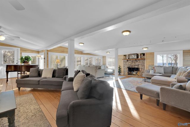 17871 County Road 89, Mentone, AL 35984