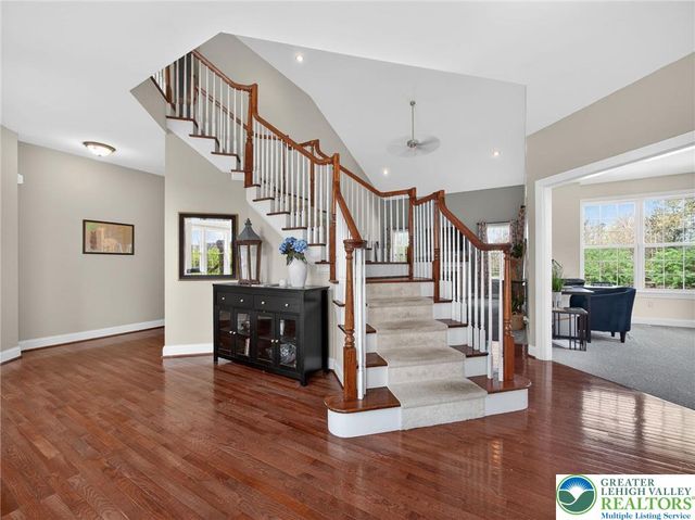 6819 Radcliffe Court, Lower Macungie Twp, PA 18062